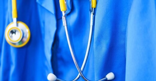 NHS GP shares ‘unexpected’ gut health symptom that could signal cancer
