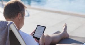 Bookworm dips Kindle in swimming pool on holiday but you need 1 check | Books | Entertainment