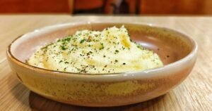 Mashed potatoes taste better if you swap milk for 1 simple ingredient