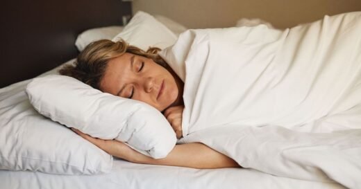 Insomnia expert shares simple brain trick to help you fall asleep