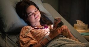 Netflix fans ‘staying up to 2am’ watching emotionally devastating film | TV & Radio | Showbiz & TV