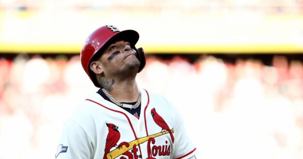 2 U.S. pilots killed in Dominican Republic plane crash en route to pick up former MLB star Yadier Molina