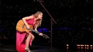 Will Taylor Swift Make Country Music Again? All the Signs