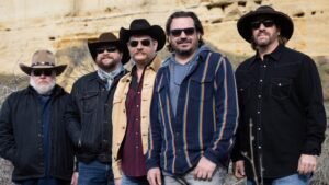 Reckless Kelly on Life After Retirement, Rerecording Past Hits