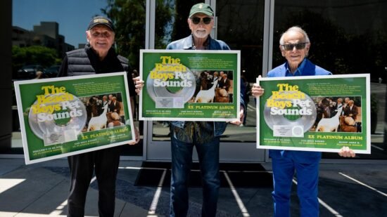 See Mike Love and Al Jardine Play Pet Sounds Deep Cuts on Their Tours