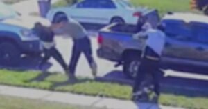 Marine veteran held at gunpoint fights off his attackers