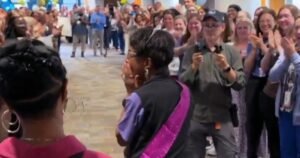 Nurse of 58 years who went above and beyond for patients gets special retirement send-off: “You’re an angel”