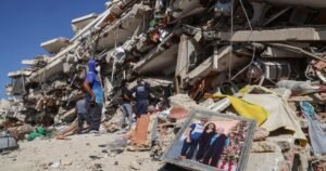 Venezuela earthquake death toll keeps climbing, voices pierce through the rubble
