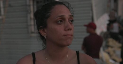 Venezuelans desperately search for earthquake survivors: “As long as it takes”