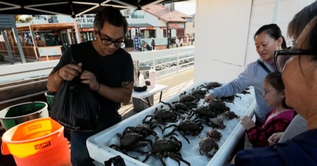 Local seafood takes center stage at San Diego farmer's market for fish