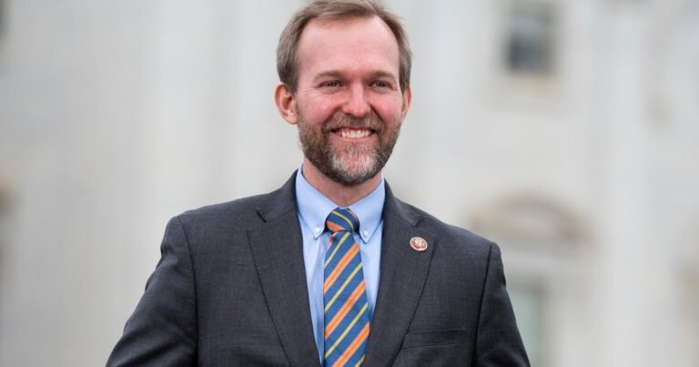 Moderate Democrat Ben McAdams wins primary in Utah’s new left-leaning district, CBS News projects