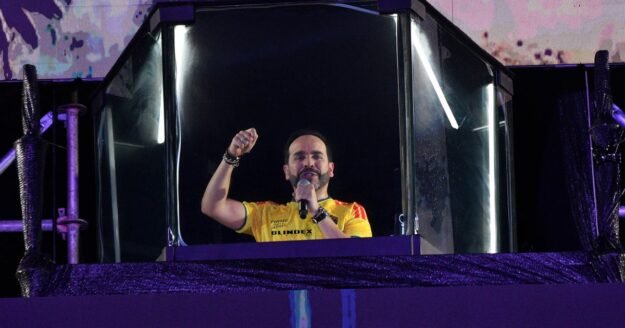 Trump-backed populist barely wins Colombia presidential vote, sparking protests