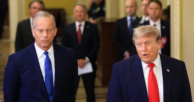Trump meets with GOP senators after refusing to sign housing bill