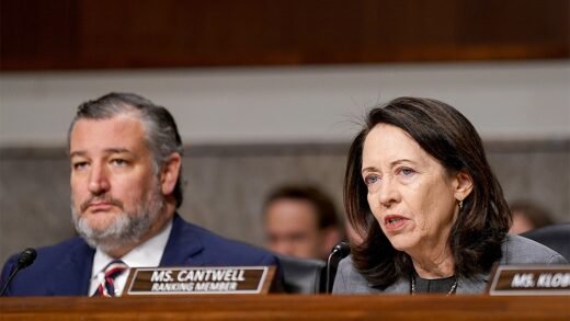 Cruz, Cantwell push college sports bill forward without SEC support