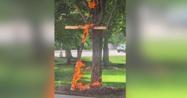 Passersby left shocked after burning cross spotted in Grant Park