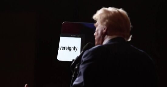 WH teleprompter operator on leave for alleged insider trading on Trump’s speeches
