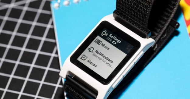 Pebble founder Eric Migicovsky says his 30-day warranty is all about trust