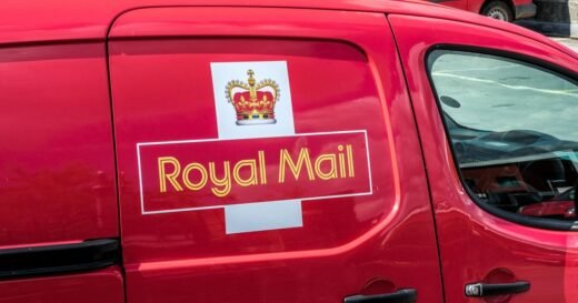 Millions of homes urged to put Royal Mail sign in front window | UK | News