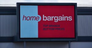 ‘Floors sparkle every time’ with £16 Home Bargains tool