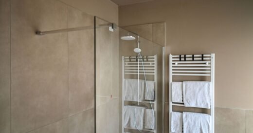 Shower screens sparkle like new when you use 2 items in kitchen