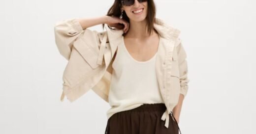 ‘Floaty’ M&S skirt that ‘holds you in’ reduced from £30 down to £9