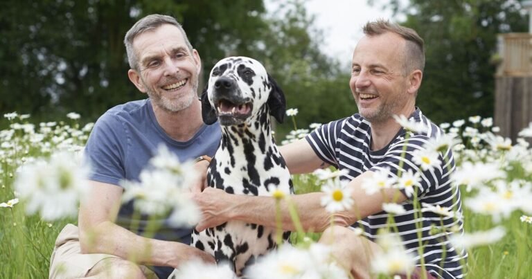 Vet says add 60p ingredient to dog’s water bowl during hot weather