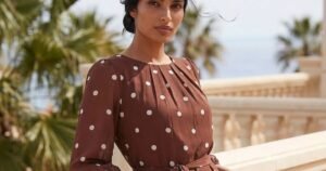 Roman dress with ‘longer sleeves’ praised by older shoppers