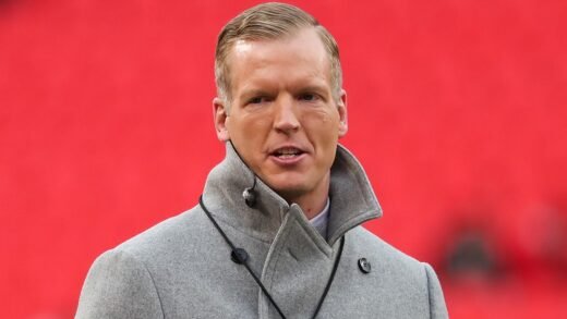 Kyle Shanahan nearly lost his right eye in car crash, Chris Simms says