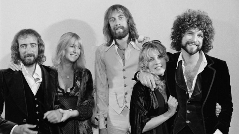 Fleetwood Mac Tease ‘Rumours’ at Blazing Ohio Gig