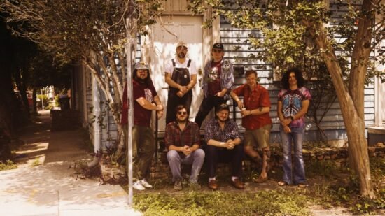 Tyler Childers Produced Willi Carlisle’s New Album ‘Universal Bubba’