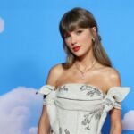 Why Taylor Swift Invited 1,000 Guests to Her Wedding