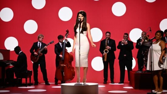 Watch Sienna Spiro Showcase ‘Great Expectation’ on ‘Fallon’