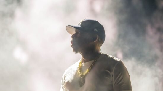 Jay-Z Yankee Stadium Concert Delayed by Gatecrashers