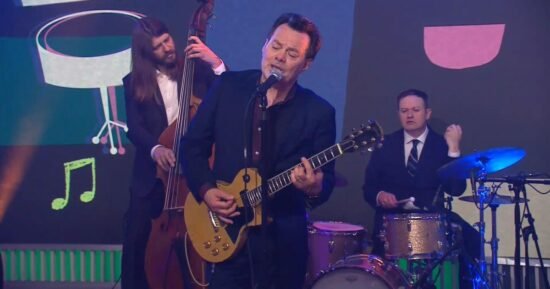 Saturday Sessions: The James Hunter Six perform “A Sure Thing”