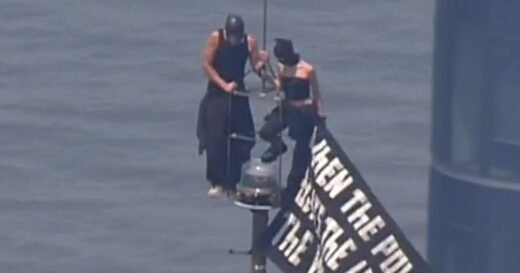Couple who scaled Empire State Building facing multiple criminal charges