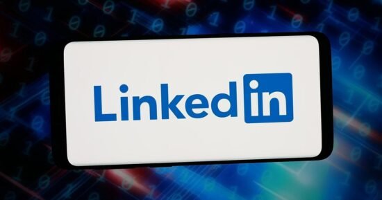 Why AI content is flooding social media and taking over LinkedIn