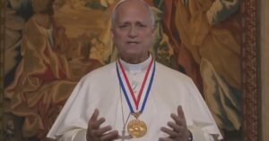 Pope Leo XIV celebrates America's 250th birthday, receives Liberty Medal