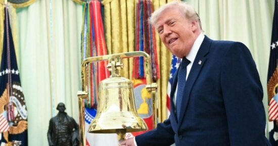 Trump launches “Trump Accounts” from Oval Office