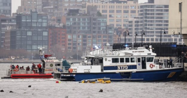 Deadly New York helicopter crash in Hudson River last year most likely caused by bird strike, NTSB says