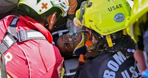 Security guard rescued from Venezuela earthquake rubble 8 days after massive temblors: “Truly a miracle”