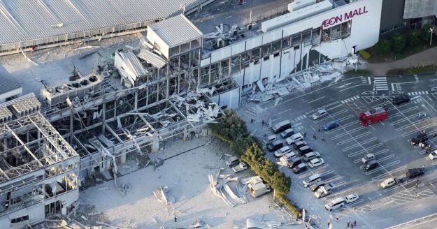 Videos capture moment 7.1 magnitude earthquake hit Japan and its aftermath