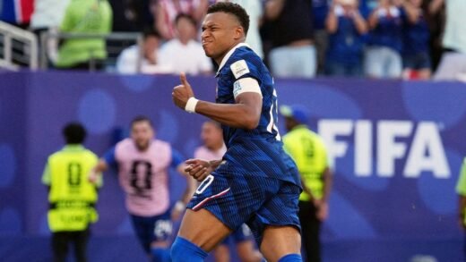 Mbappé scores seventh World Cup goal to tie Messi, sends France through