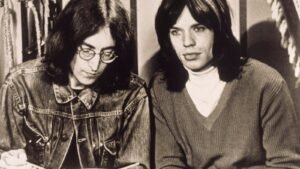 The Rolling Stones’ Mick Jagger Praises the Beatles Hit-Making: Watch