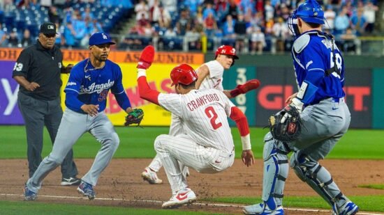 J.T. Realmuto’s baserunning blunder ends Phillies loss to Dodgers