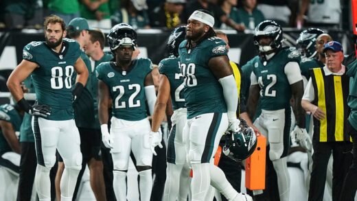 Jalen Carter becomes highest-paid defensive tackle with $152M deal
