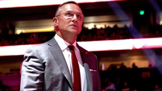 Red Wings legend Steve Yzerman steps down as the team’s general manager amid a turbulent offseason