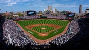 Framber Valdez faces David Peterson with under pick at Wrigley Field
