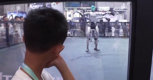 Robots in China gear up for 2nd annual World Humanoid Games