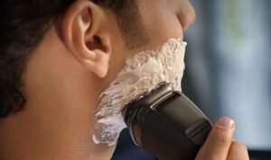 Philips electric shaver 'gives a very close shave' and 'leaves skin feeling soft'