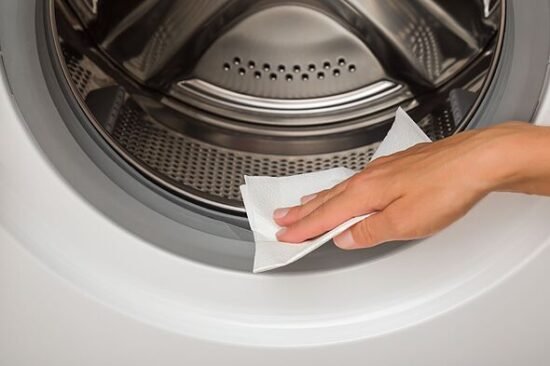 Eliminate mould from washing machine seals ‘for good’ in 10 minutes with simple item